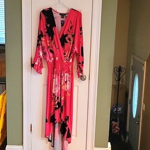 NWT Women Beautiful Red Floral High-Low Dolman Ruffle Sleeves Dress.